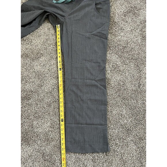 FIGS Kade Cargo Scrub Pants FW4300 GPT Graphite Gray Women's Size Large NWT - Picture 10 of 10